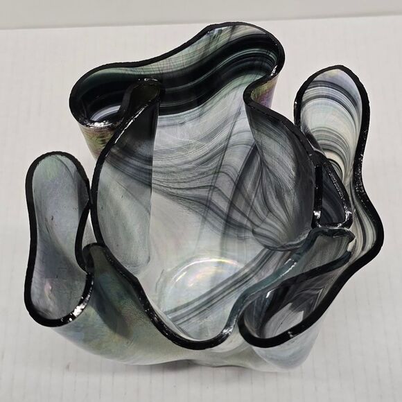 Studio Hand-blown Glass Iridescent Handkerchief Drape Vase - Picture 5 of 12